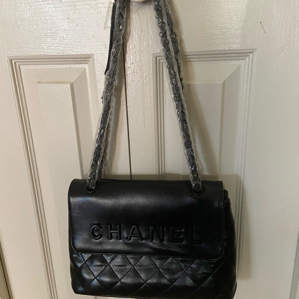 NEW Black Quilted Shoulder Bag - Picture 7 of 7